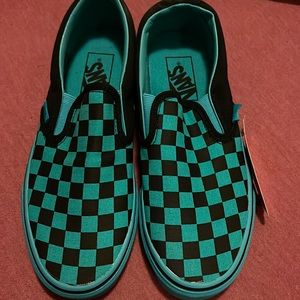 Black & dark teal vans